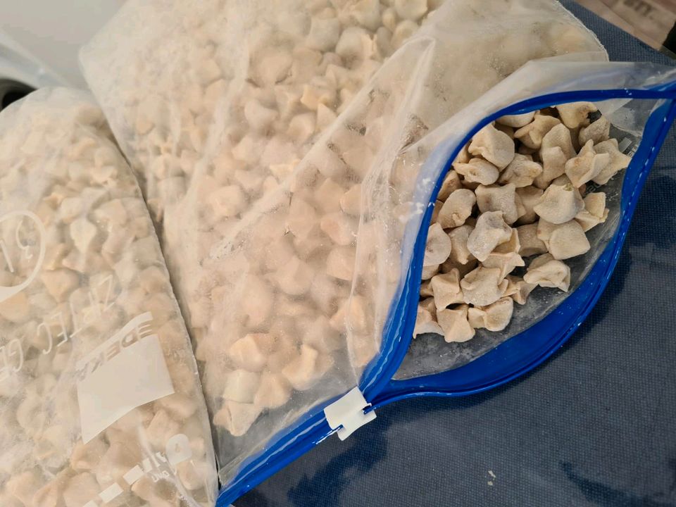 Mantı Tortellini Ravioli Teigtasche Essen Gericht Yemek Küche in Hamburg