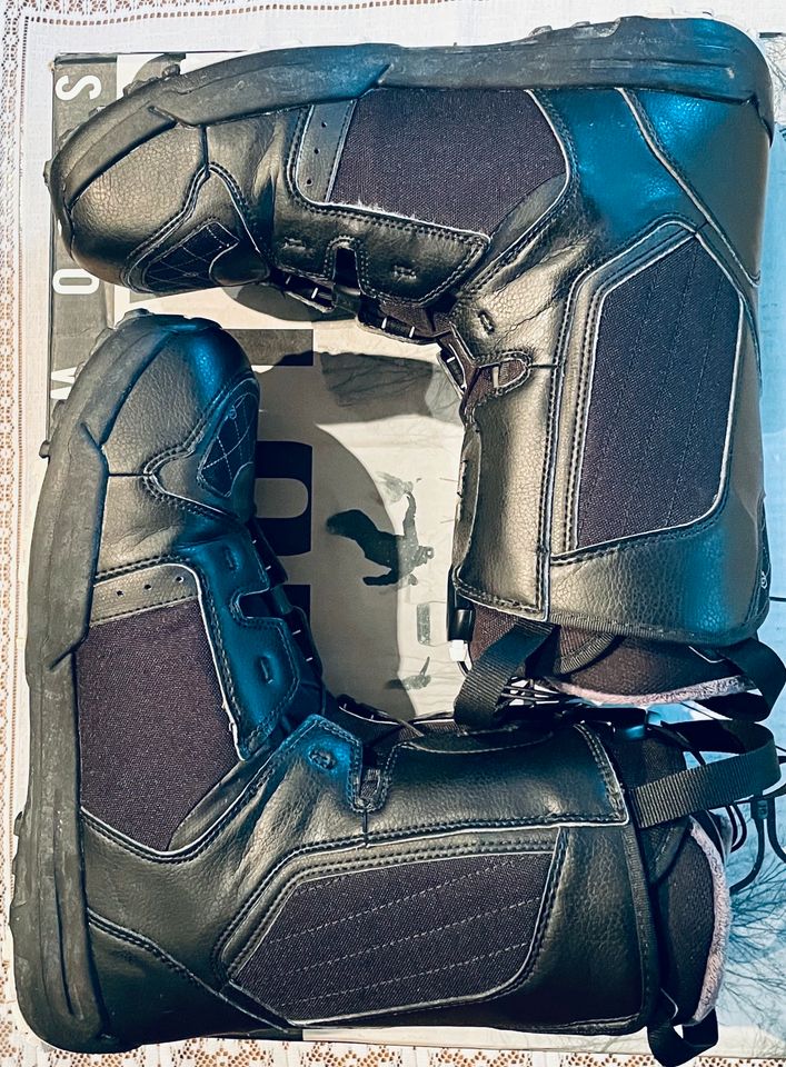 Salomon Symbio man Gr. 44 10 280 Snowboard Schuhe Boots Stiefel in Oechsen