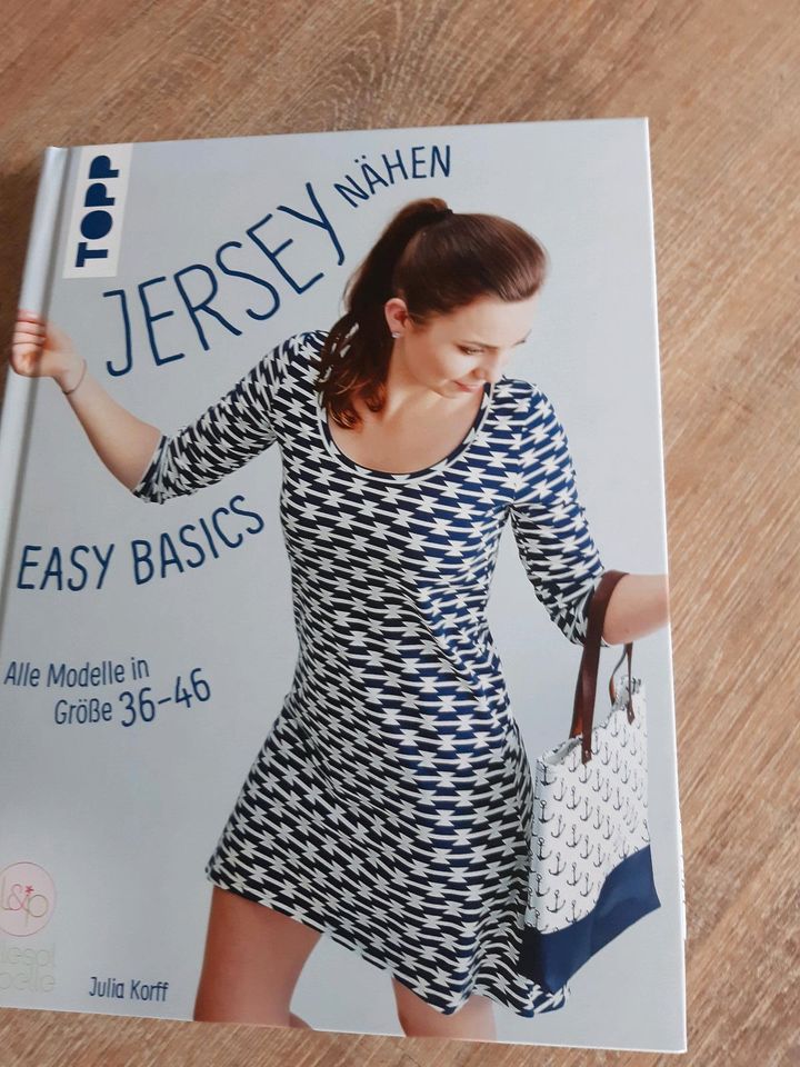 Buch Jersey nähen TOPP NEU in Düren