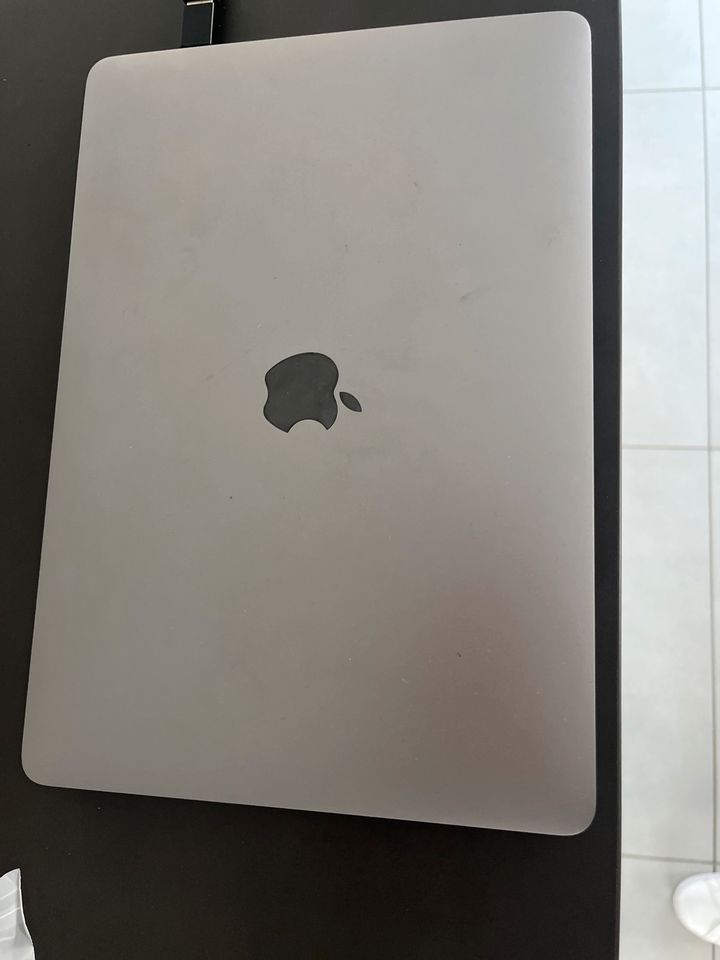 Mac Book pro 2019 in Oberaurach