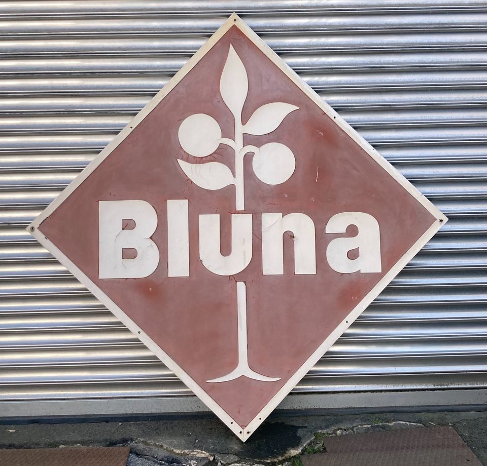 Bluna XXL 212cm Reklame Schild mindestens 70 Jahre alt in Köln