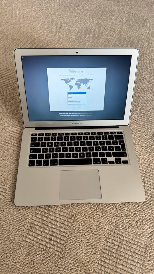 MacBook Air 2Ghz Intel Core i7 8GB RAM 256GB SSD in Rostock