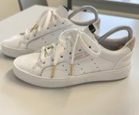 Adidas Sleek Damenschuhe Cloud Weiß Kristall Leder Gr. 36,5 Häfen - Bremerhaven Vorschau