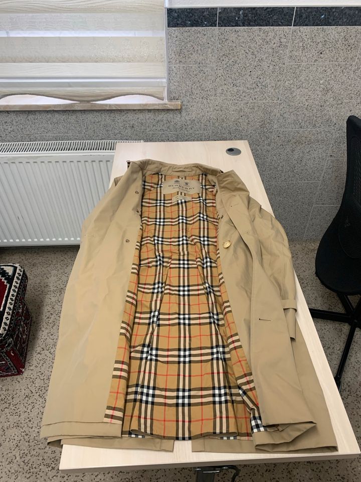 Burberry Trenchcoat 54 - kaum getragen in Lünen