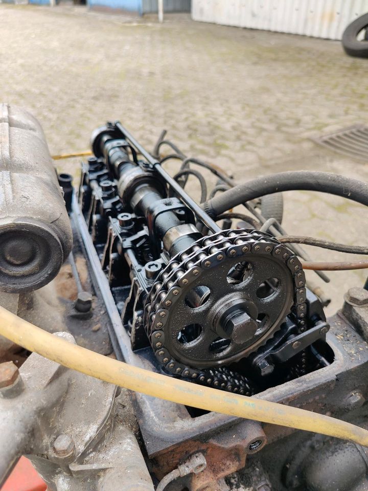 Mercedes Benz 200d 615 Motor inkl. Anbauteile in Wiefelstede