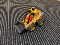 Lego Technic Frontlader 8235 Kr. Altötting - Unterneukirchen Vorschau