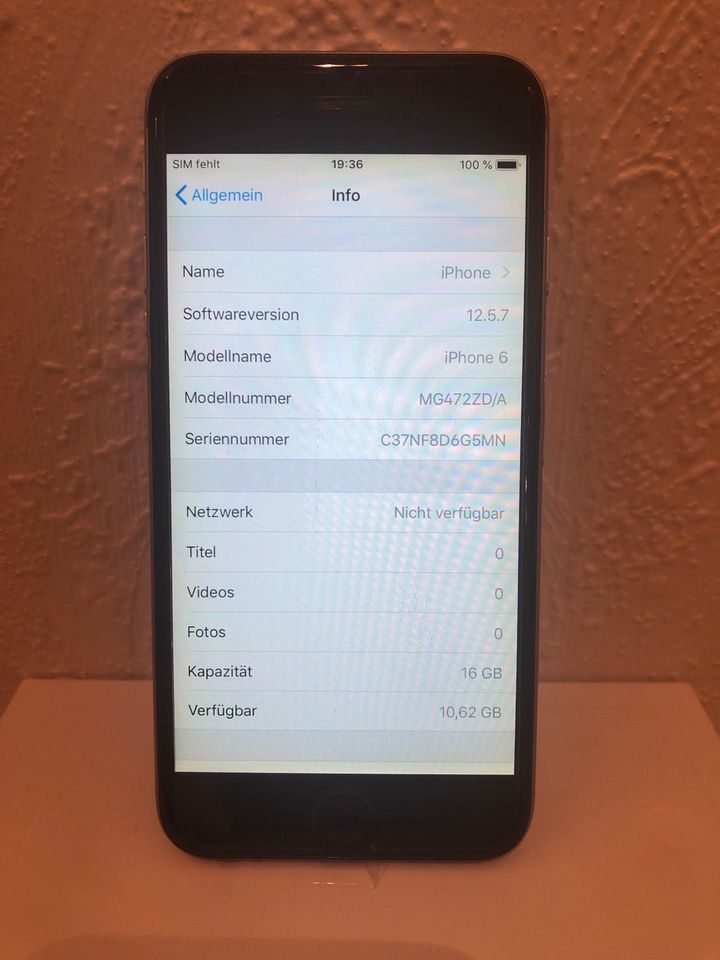 iPhone 6 Space Gray 16 GB in Duisburg