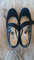 Riemchensandalen mit Absatz Gr. 39 schwarz Hessen - Heppenheim (Bergstraße) Vorschau