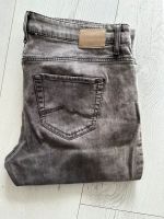 MAC Jeans Grau Gr.44 Nordrhein-Westfalen - Wiehl Vorschau