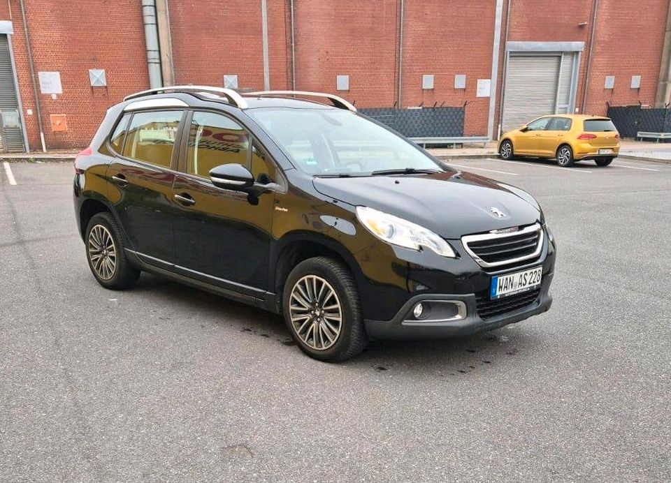 Peugeot 2008 Pure Tech 1.2 turbo in Herne