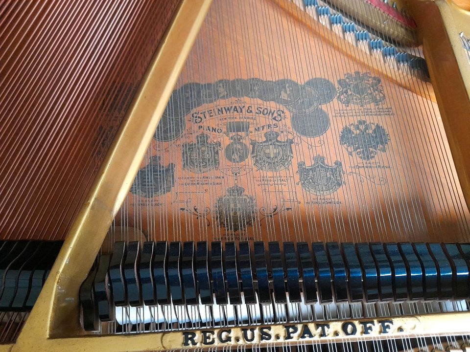 Flügel Steinway&Sons 0 1,80m Mahagoni in Zossen