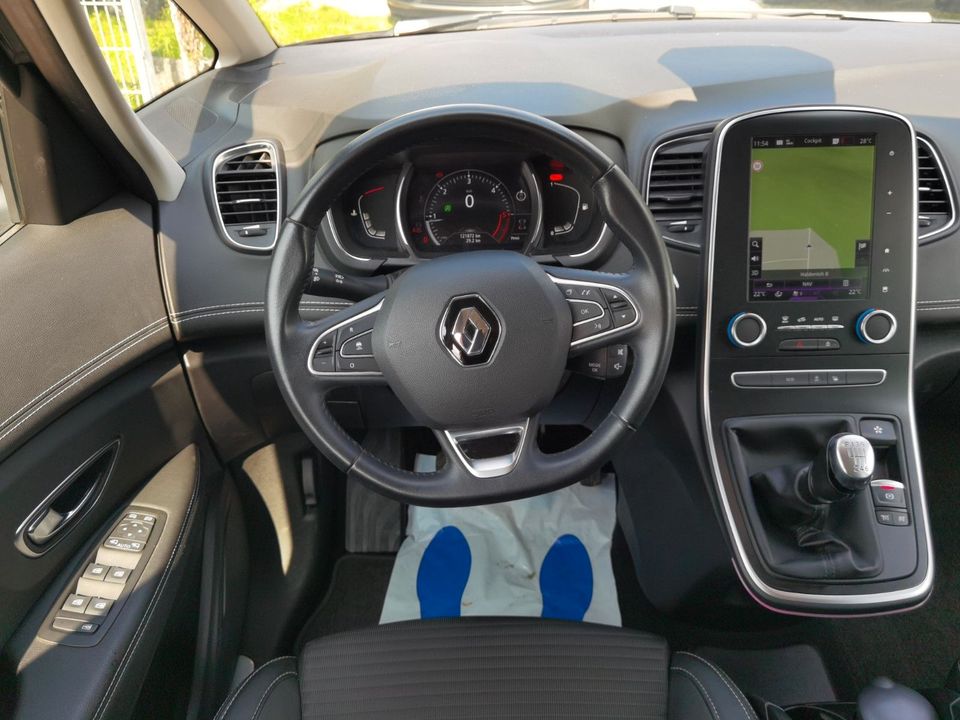 Renault Scenic IV Grand Intens in Welden