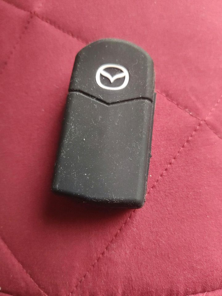 2 Tasten Schlüssel Cover Silikon Schutz Hülle Mazda Autoschlüssel in Lübbenau (Spreewald)
