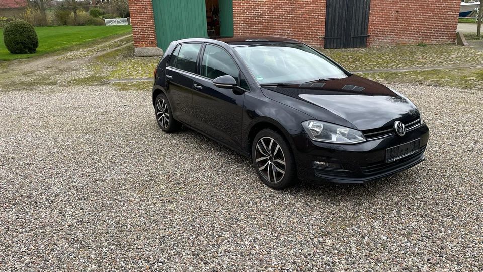 VW Golf 7 1.4 TSI BMT Comfortline Scheckheft in Grömitz