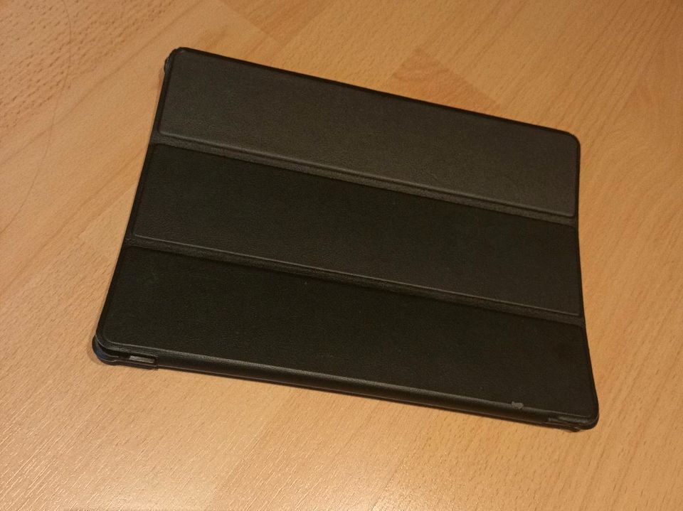 Tablethülle schwarz/ Hülle für Tablet Windows Surface Go in Isernhagen