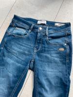 Jeans Gang Amelie Relaxed Fit, Gr. 27, NEU Nordrhein-Westfalen - Coesfeld Vorschau