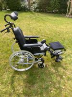 Rollstuhl Rea Clematis mit Fußstützen u. Therapietisch, gebraucht Schleswig-Holstein - Trittau Vorschau