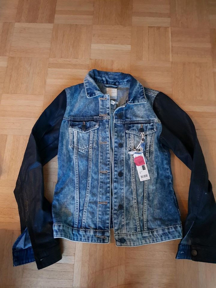 Esprit tolle Jeansjacke Gr.XS Damen neu Np 99,99 Euro in Bremen