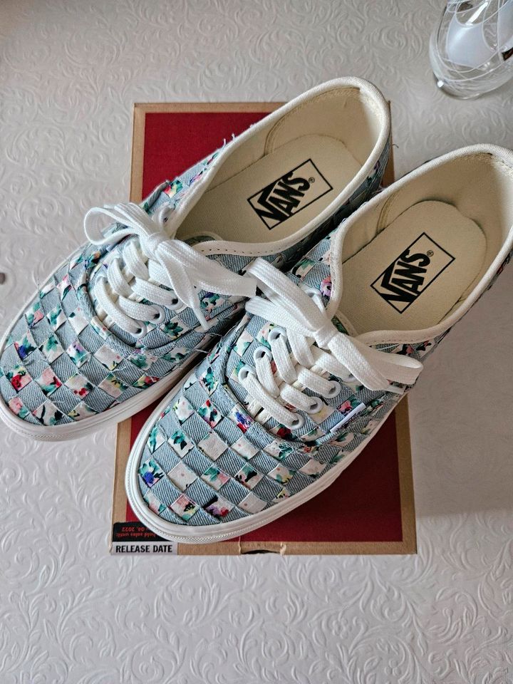 Vans UA Authentic Stackfo Neu in Saarbrücken