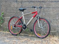 Fahrrad 26iger hoher Rahmen kirschfarben Nordrhein-Westfalen - Moers Vorschau