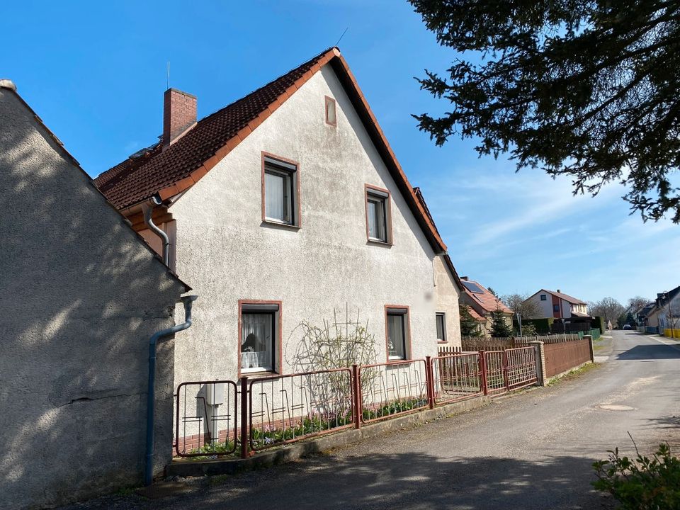 Geräumiges Wohnhaus mit separaten Gartengrundstück in Quitzdorf am See