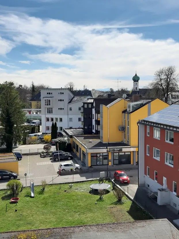 Geschmackvolle, gepflegte 1,5-Zimmer-Wohnung mit gehobener Innena in Gröbenzell