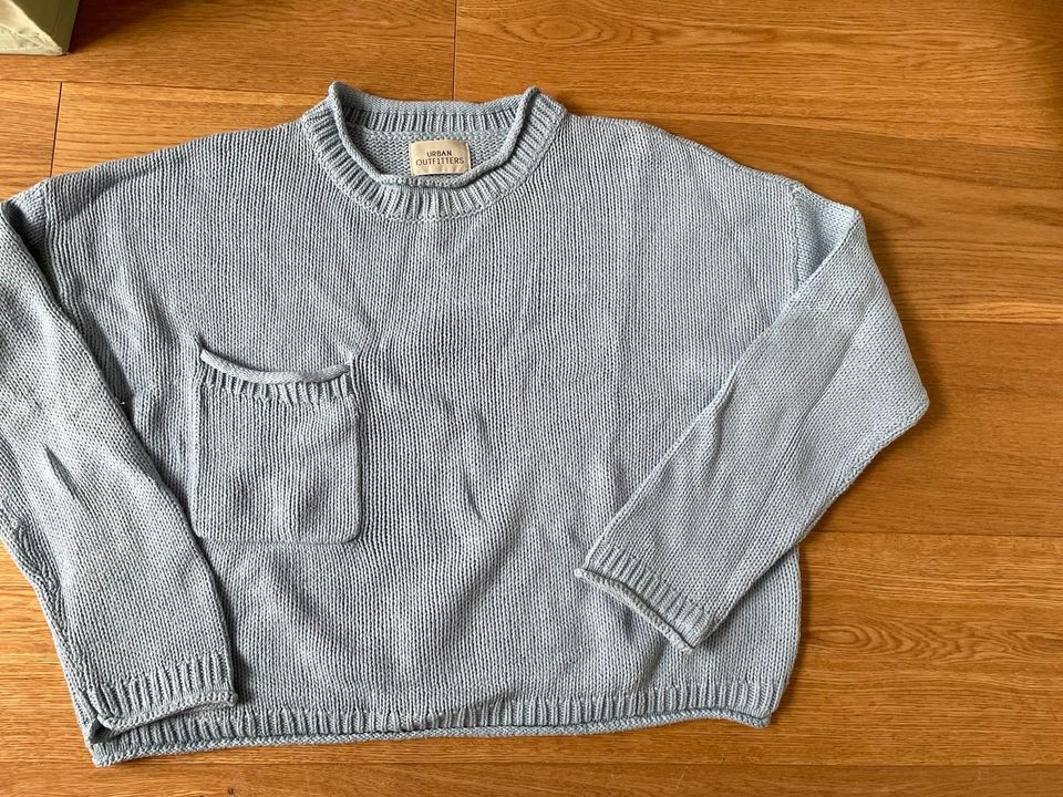 Urban Outfitters Pullover Pulli Gr. M (38) Blau in Hamburg