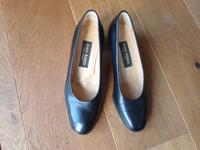 Damenschuhe, Pumps, High Heels, Linea Franco, schwarz  Gr. 4 1/2 Hessen - Griesheim Vorschau