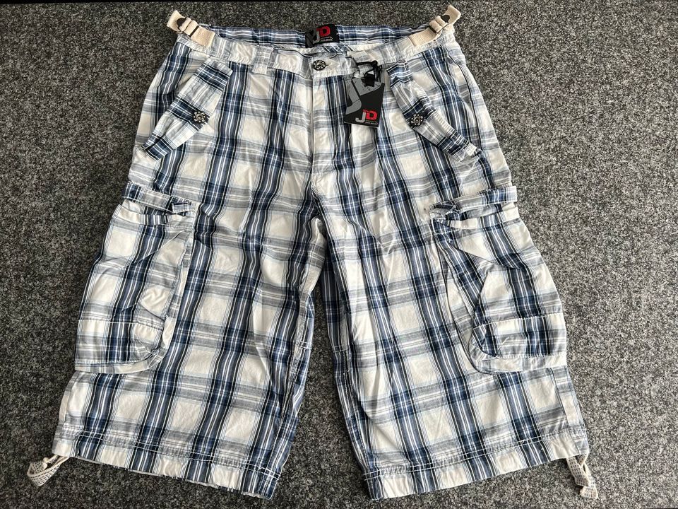 Herren Bermuda Gr. 34 neu in Nürtingen