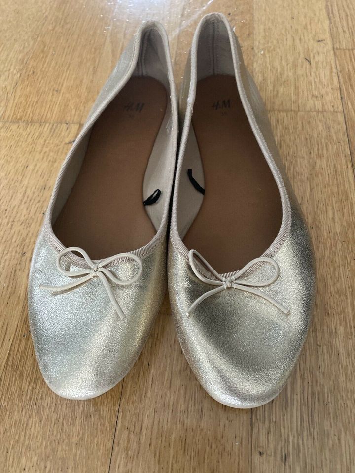 H&M Ballerinas, Gold, gr. 38 in Dachau