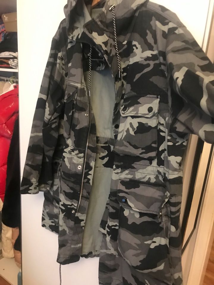 Armani Exchange Parka in Köln