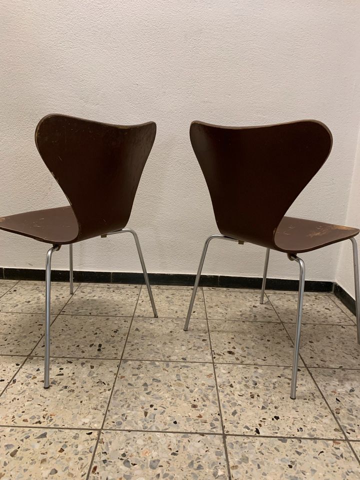 2 Arne Jacobsen 3107, Serie 7 Butterfly Chair Fritz Hansen Stuhl in Tübingen