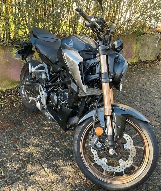 Honda CB 125 R in Freudenstadt