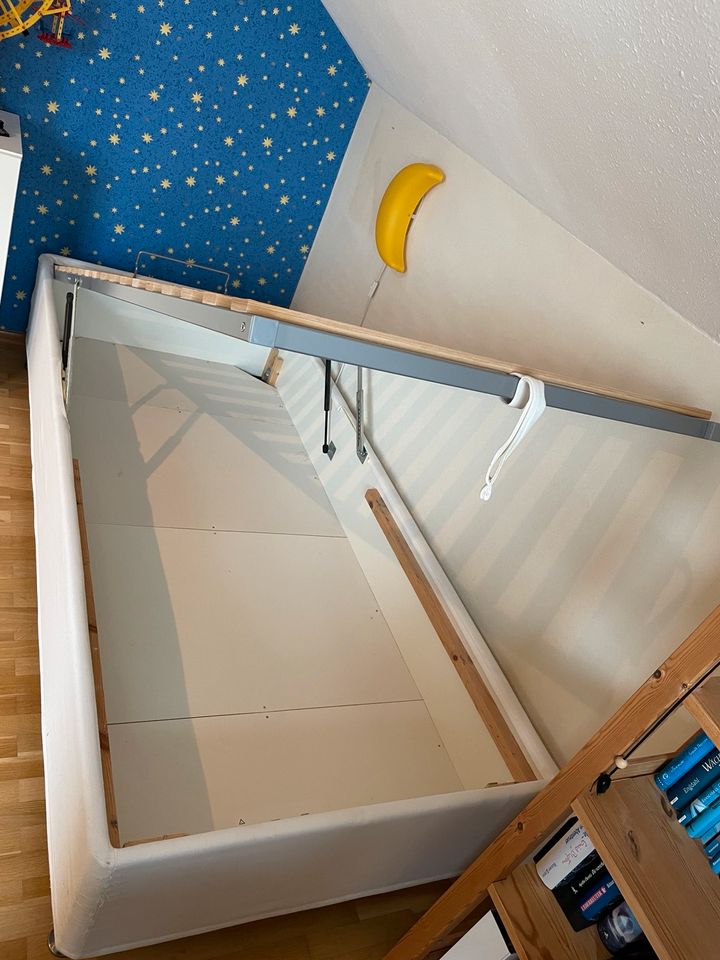 Bett mit Bettkasten IKEA beige in Wirges  