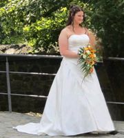 Brautkleid / Hochzeitskleid von Calanthe Bridal Größe 46/48 Hessen - Groß-Umstadt Vorschau