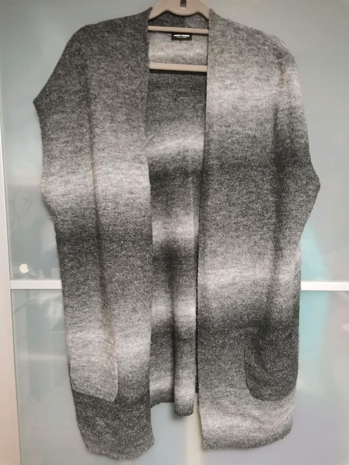 Strickjacke Gr 44 46 Gerry Weber in Jettingen