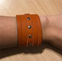 Lederarmband mit Nieten Saarland - Freisen Vorschau