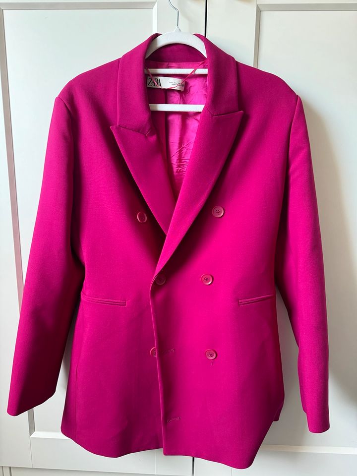 Zara Blazer-Kleid in Werdohl