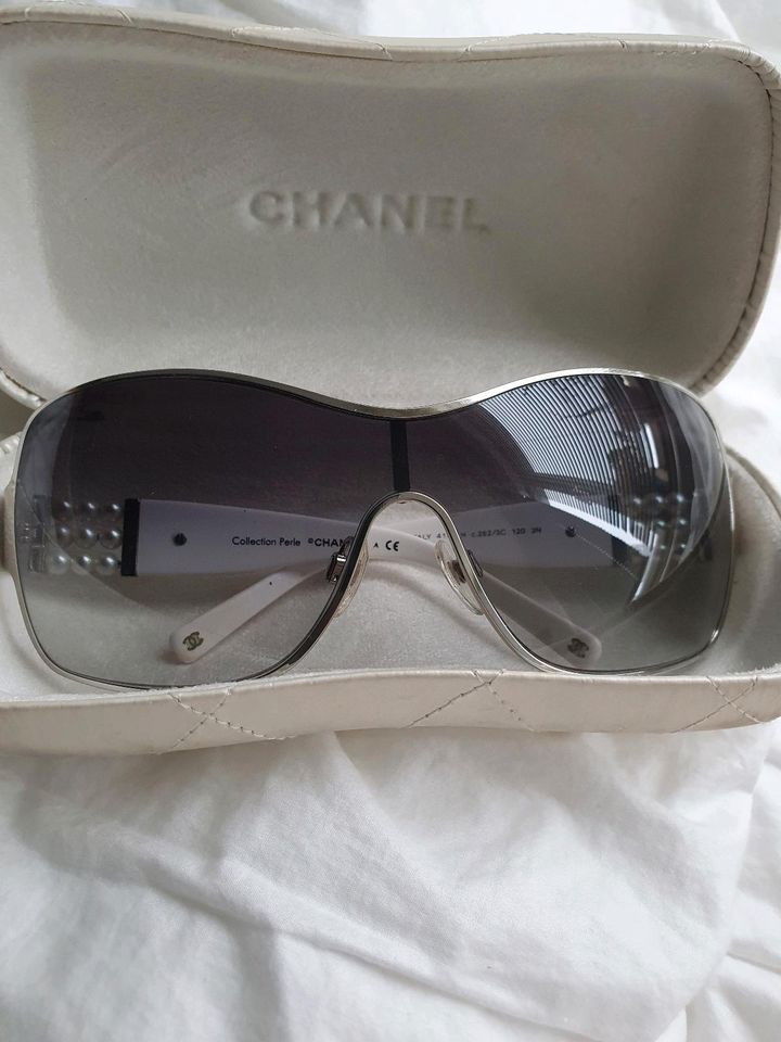 Chanel Black 4177-H Perle Collection Shield Sunglasses Chanel