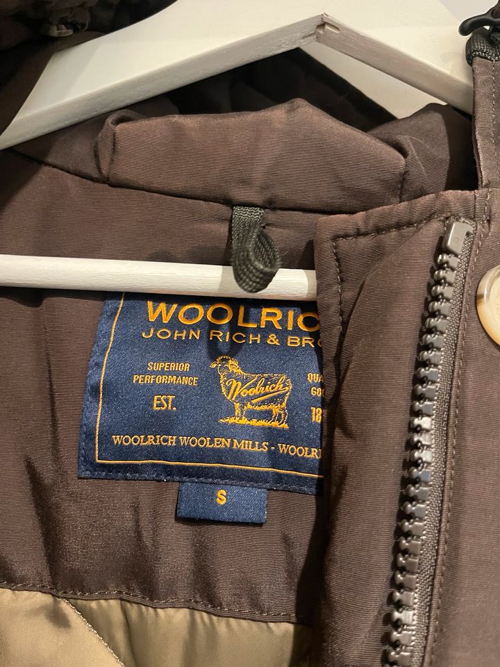 Woolrich Daunenjacke in Bremen