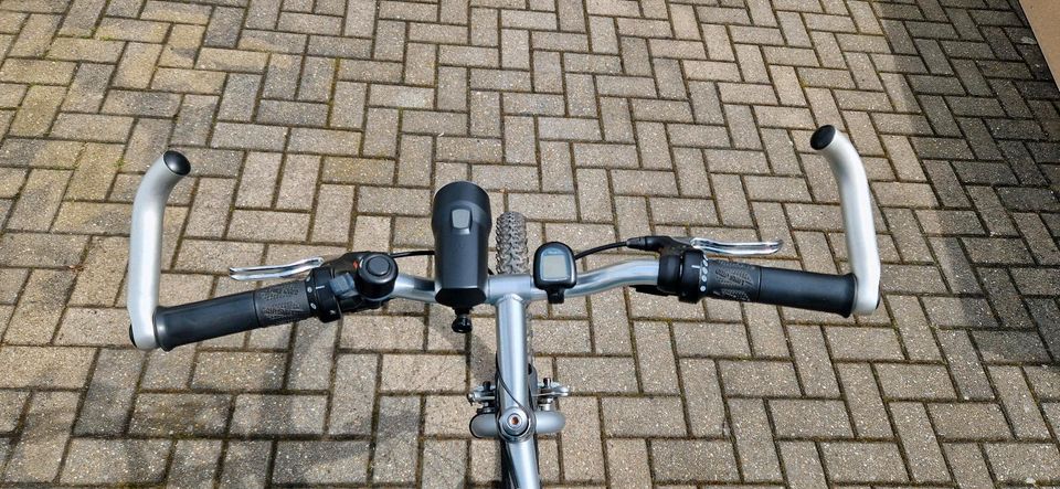 Fahrrad 26 Zoll, Rockrider 320, 21 Gänge in Castrop-Rauxel