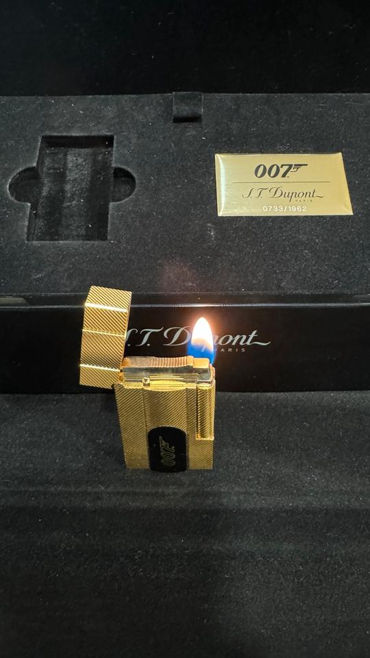 S.T. Dupont Feuerzeug 007 James Bond Limited Edition + Connected in Stuttgart