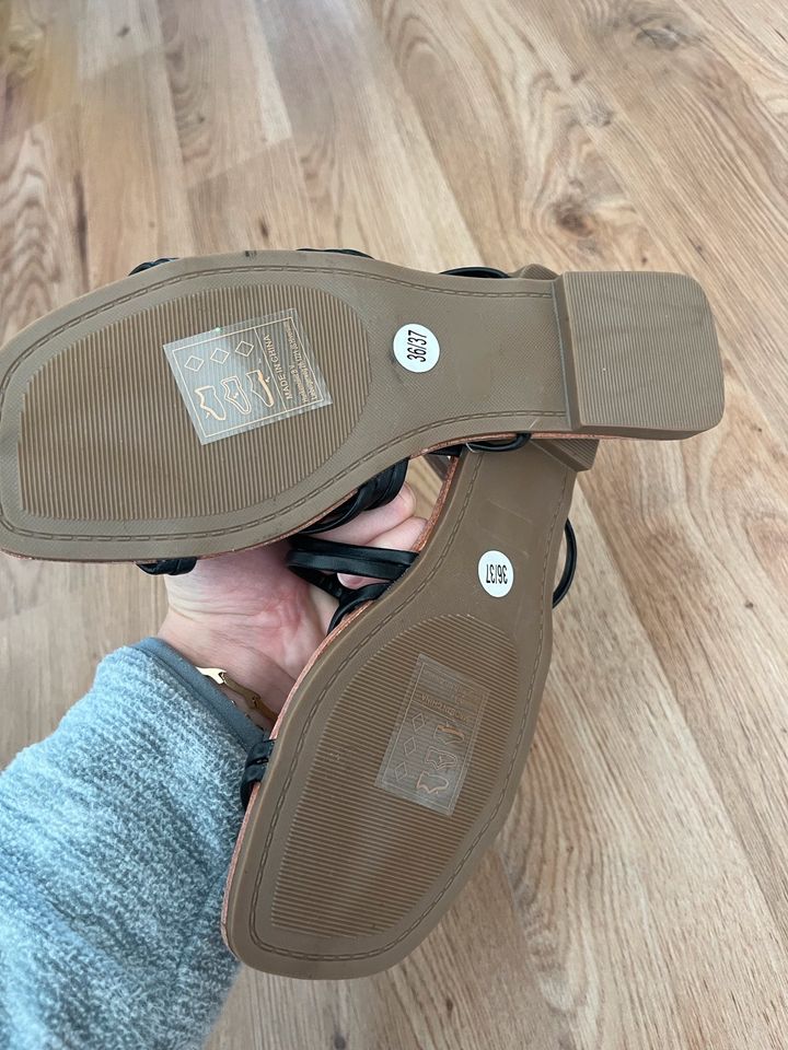 NEUE Hunkem ller Sandalen Latschen