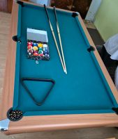 Billard Tisch mit Kugeln und Schlägern Dresden - Weixdorf Vorschau