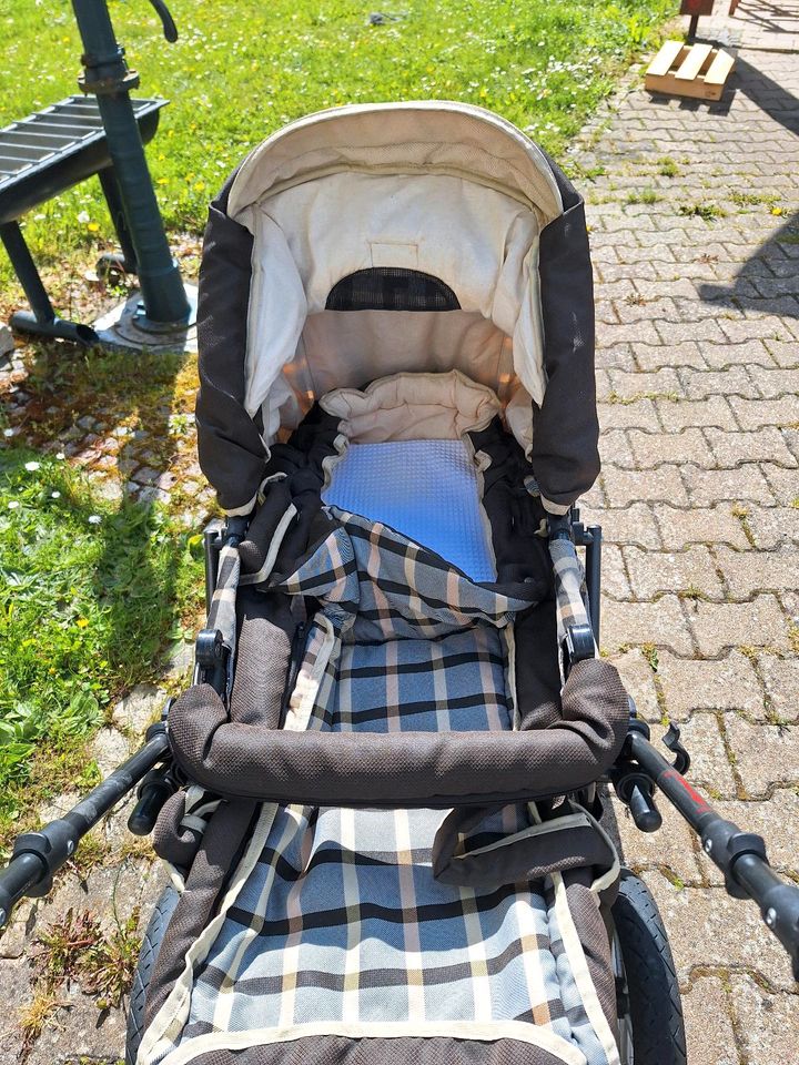 Kinderwagen Buggy mit Softtragetasche in Holzgerlingen