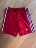 Adidas Shorts 140, fällt kleiner aus. Bayern - Fahrenzhausen Vorschau