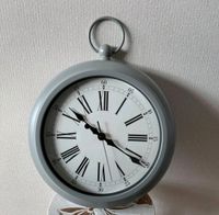 Große Ikea Wanduhr grau verglast neuwertig inklusive Batterie Mitte - Wedding Vorschau