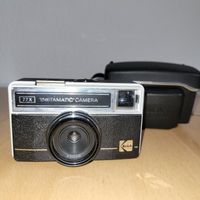 Alte Kodak Instamatic Camera 77X mit Zubehör Hessen - Wehrheim Vorschau