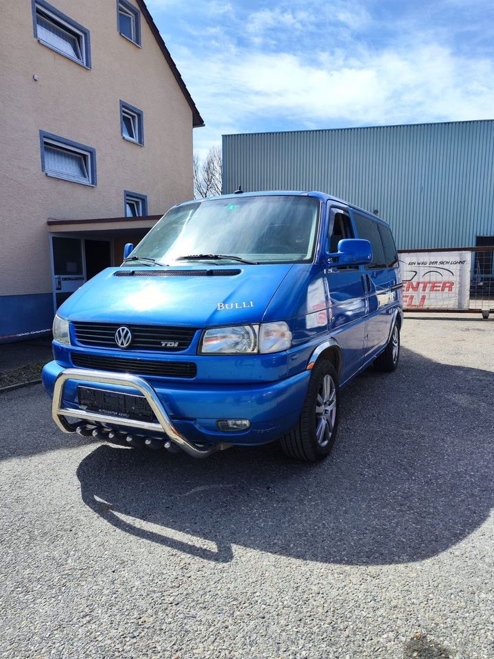 Volkswagen T4 Caravelle 2.5 TDI *2x Schiebetüren*BULLI in Blaustein