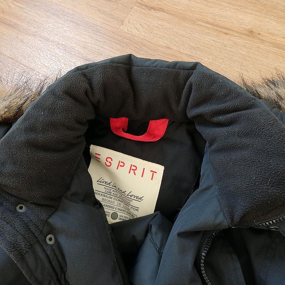 Winterjacke/Parka/Mantel schwarz Größe S in Quierschied